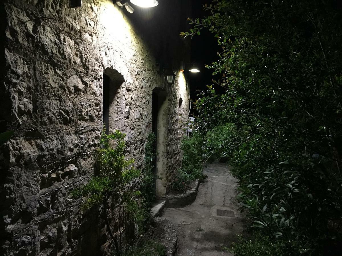 Casa Sarlo Aparthotel Petina Luaran gambar