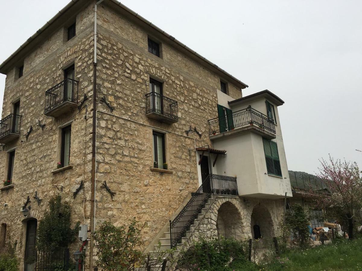 Casa Sarlo Aparthotel Petina Luaran gambar