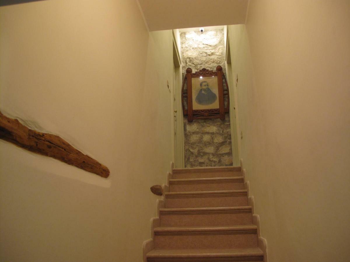 Casa Sarlo Aparthotel Petina Luaran gambar