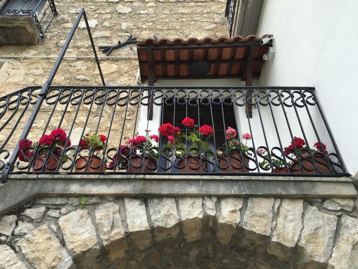 Casa Sarlo Aparthotel Petina Luaran gambar